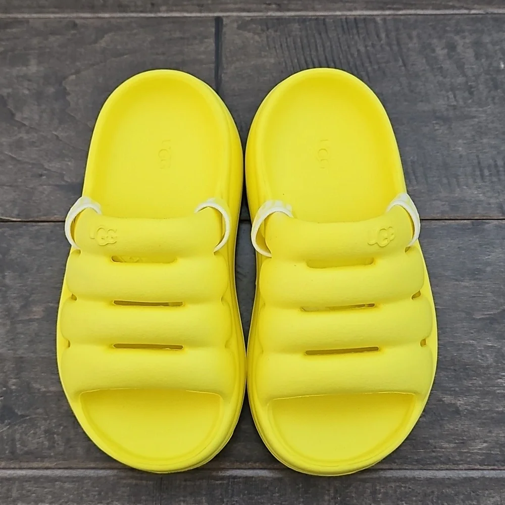 New UGG Kids Sport Yeah Slide with Velcro Strap Closure NWOB Sz 10T
